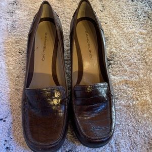 Bandolino Leather Croc loafer